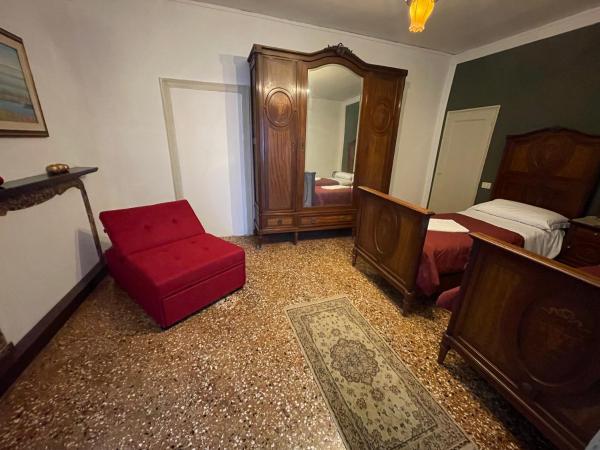 Lions Venice Guest house : photo 4 de la chambre chambre double ou lits jumeaux deluxe - vue sur ville