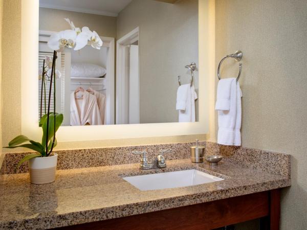 Bahia Resort Hotel : photo 4 de la chambre deluxe bayfront suite king 1st floor