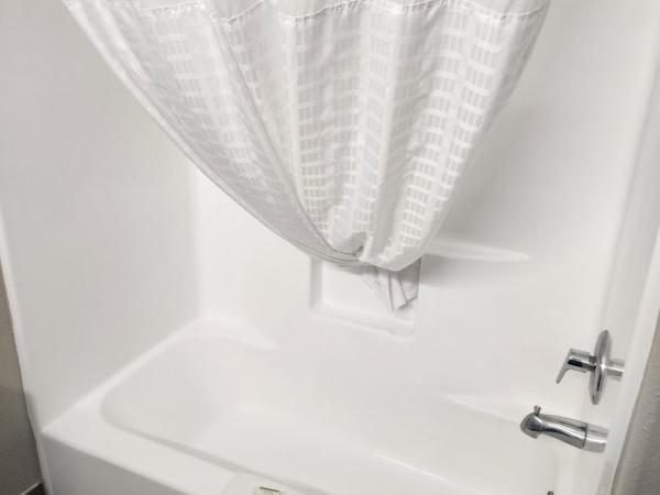 Days Inn & Suites by Wyndham Tucson/Marana : photo 9 de la chambre suite one bedroom with 1 king bed and 1 queen bed, non-smoking