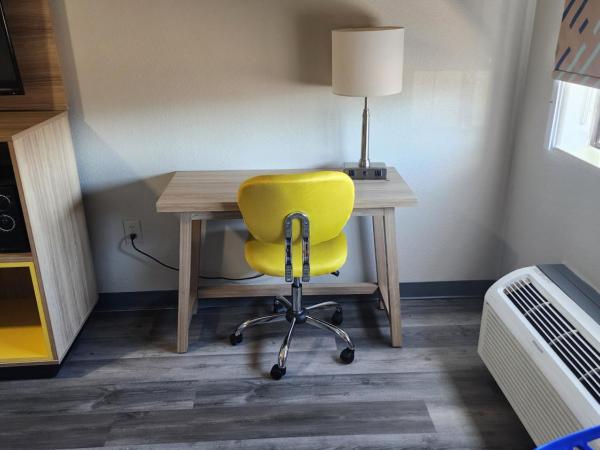 Days Inn & Suites by Wyndham Tucson/Marana : photo 7 de la chambre suite studio lit king-size - non-fumeurs