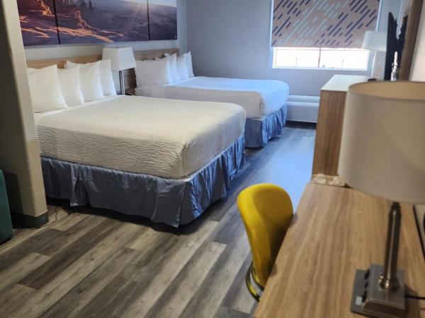 Days Inn & Suites by Wyndham Tucson/Marana : photo 4 de la chambre suite lit queen-size – non-fumeurs