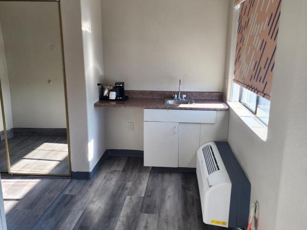 Days Inn & Suites by Wyndham Tucson/Marana : photo 9 de la chambre suite lit king-size deluxe - non-fumeurs