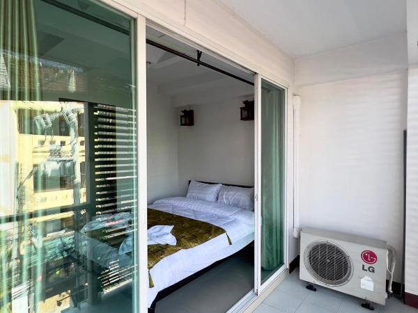 BB House Budget & Boutique : photo 3 de la chambre chambre double privée avec balcon