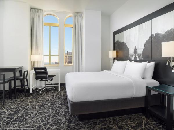 Residence Inn by Marriott Philadelphia Center City : photo 2 de la chambre penthouse spa king suite with whirlpool