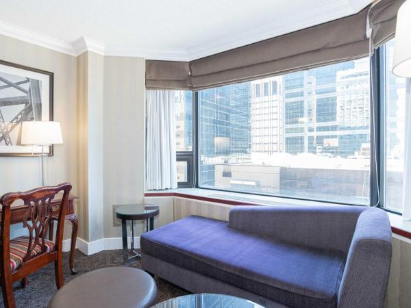 Sandman Signature Edmonton Downtown Hotel : photo 4 de la chambre chambre standard 1 lit king-size