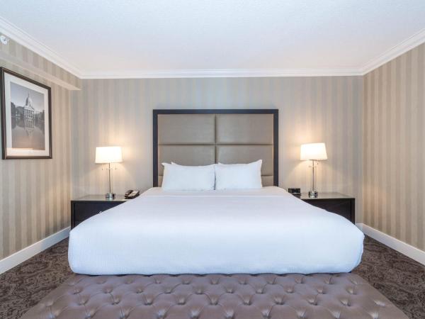 Sandman Signature Edmonton Downtown Hotel : photo 3 de la chambre grande chambre premium avec 1 lit king-size - derniers Étages