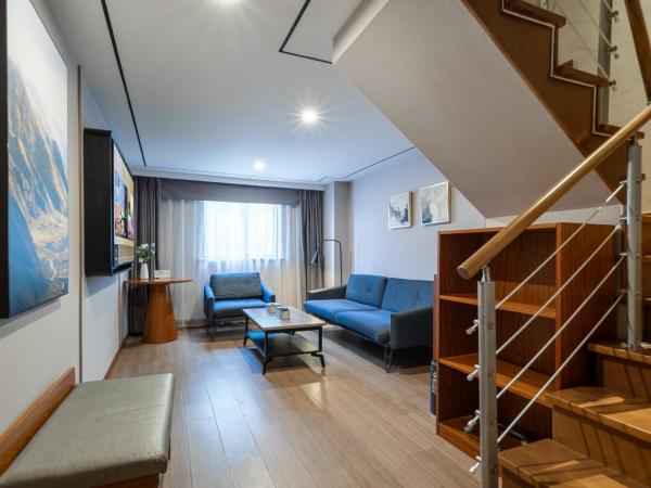 Atour X Hotel Shanghai Lujiazui Binjiang Avenue : photo 4 de la chambre jimu suite with loft style