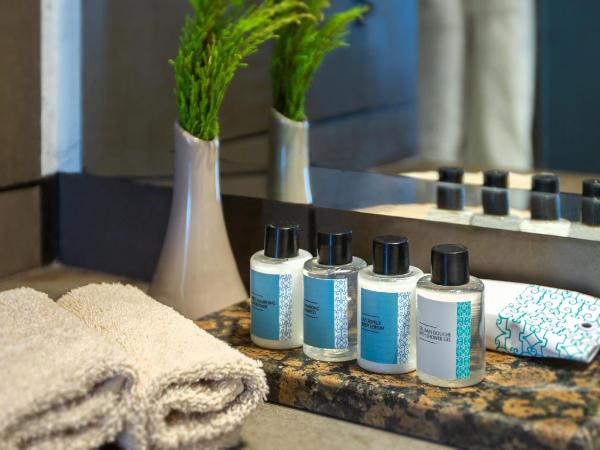 Mövenpick Hotel Gammarth Tunis : photo 2 de la chambre chambre lit king-size classique