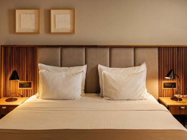 Armerun Heritage Hotel & Residences : photo 9 de la chambre chambre double ou lits jumeaux deluxe - vue sur mer