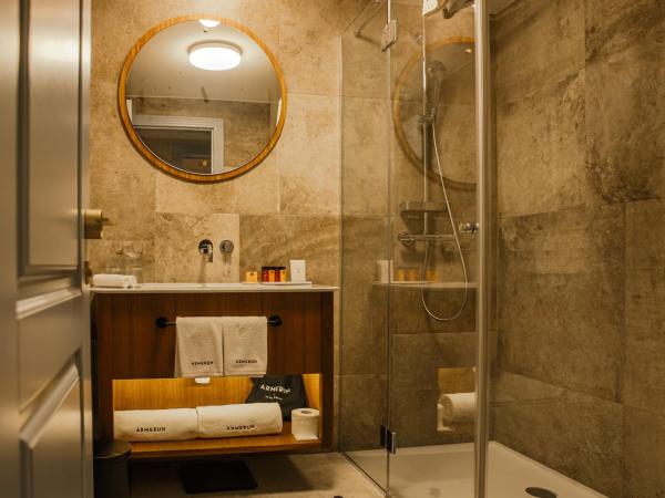 Armerun Heritage Hotel & Residences : photo 8 de la chambre chambre double ou lits jumeaux supérieure avec terrasse