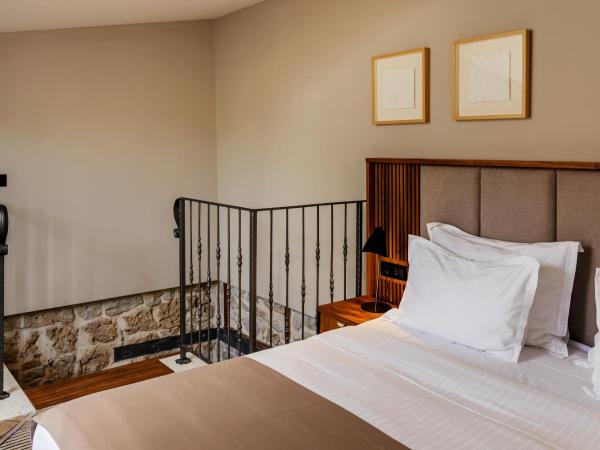 Armerun Heritage Hotel & Residences : photo 7 de la chambre chambre double ou lits jumeaux supérieure avec terrasse