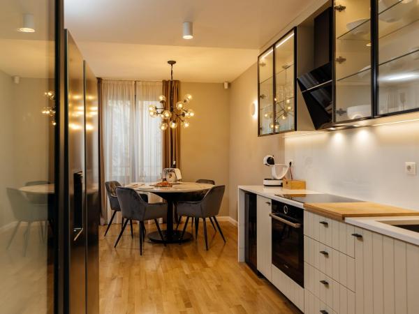 Armerun Heritage Hotel & Residences : photo 10 de la chambre appartement 1 chambre deluxe avec bain à remous