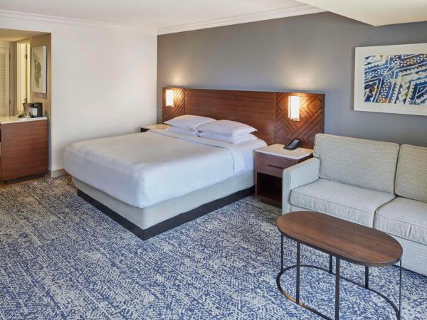 Hilton Hawaiian Village Waikiki Beach Resort : photo 3 de la chambre chambre lit king-size tapa collection - vue partielle sur océan