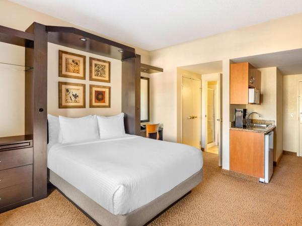 Hilton Vacation Club Polo Towers Las Vegas : photo 3 de la chambre studio 1 lit queen-size escamotable avec balcon