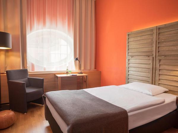 Hotel Schloss Leopoldskron : photo 1 de la chambre single room - meierhof building