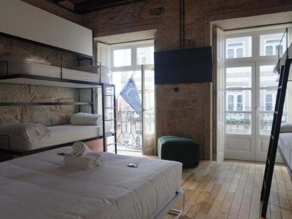 The Central House Porto Ribeira : photo 1 de la chambre chambre familiale
