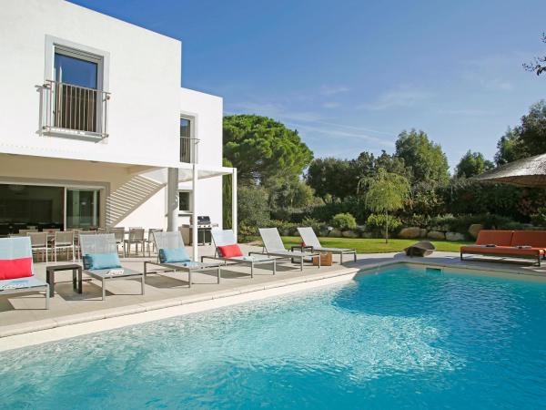 Domaine Villas Mandarine Private Pools & Spa : photo 2 de la chambre villa contemporaine 6 chambres avec piscine privée 