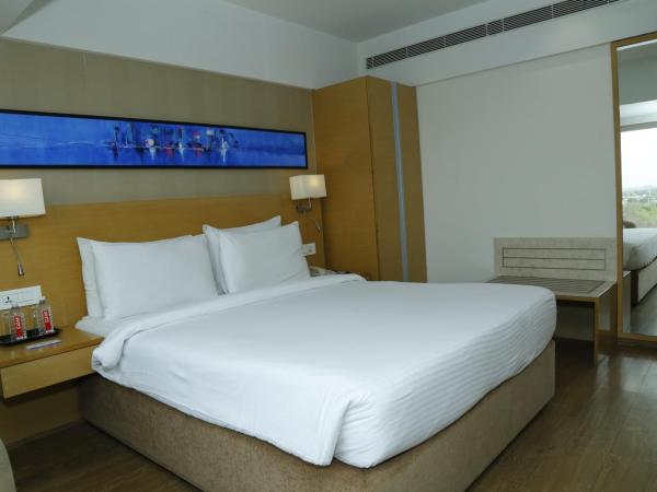Sarovar Portico Rivera Ahmedabad : photo 1 de la chambre superior double or twin room (15% discount on food and soft beverage)