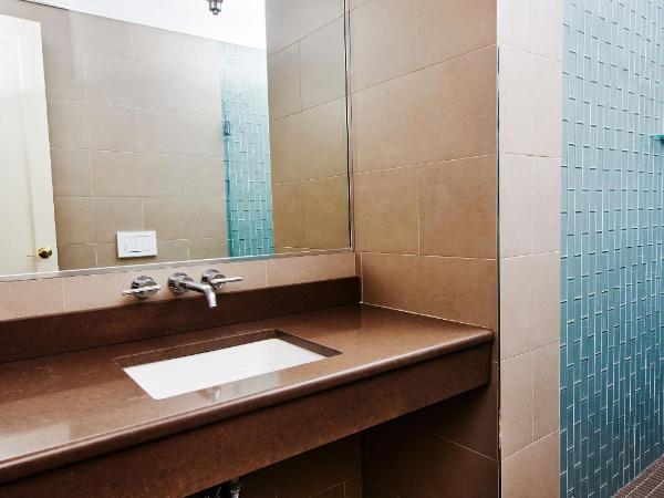 Radio City Apartments : photo 9 de la chambre appartement de grand standing 1 chambre lit king-size