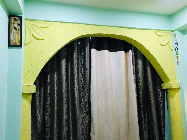 Ali Baba Hostel : photo 2 de la chambre chambre simple avec balcon