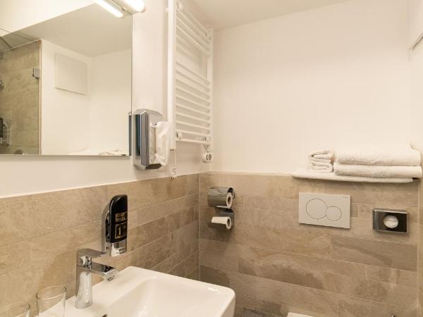 Hotel 83 : photo 3 de la chambre chambre double standard