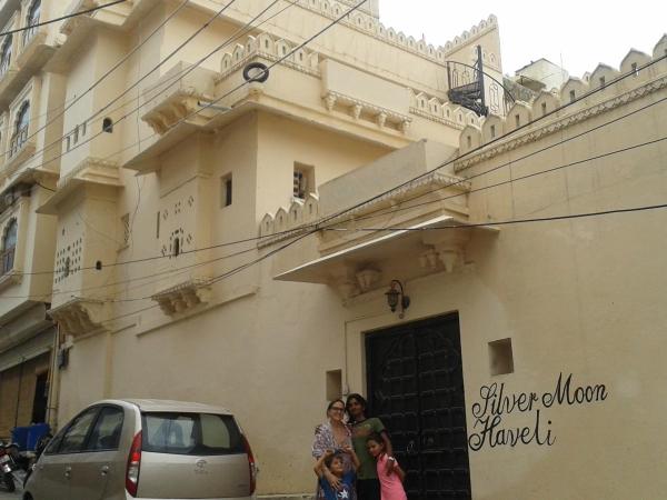 Silver Moon Haveli : photo 1 de la chambre studio