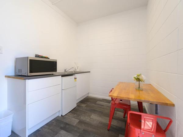 Urban Lounge Sleepery : photo 10 de la chambre chambre triple - vue sur la piscine