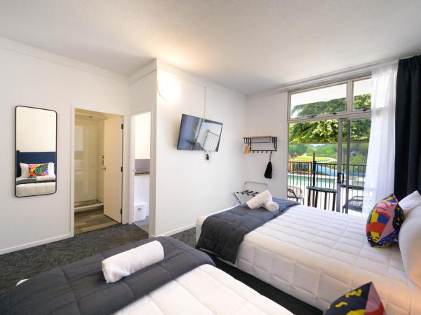 Urban Lounge Sleepery : photo 6 de la chambre chambre triple - vue sur la piscine