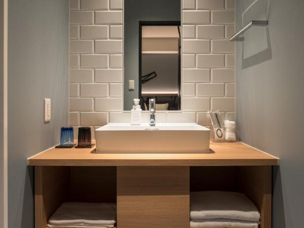 Nest Hotel Osaka Umeda : photo 5 de la chambre chambre lits jumeaux de luxe - dernier Étage