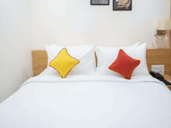 HOTEL SUDARSHAN GRAND : photo 7 de la chambre chambre double