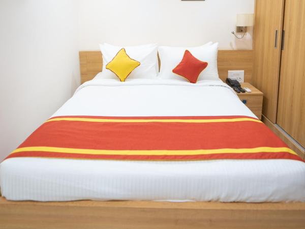 HOTEL SUDARSHAN GRAND : photo 8 de la chambre chambre double