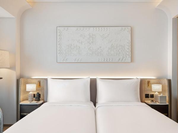 Palace Dubai Creek Harbour : photo 1 de la chambre deluxe canal view room twin - complimentary lagoon access