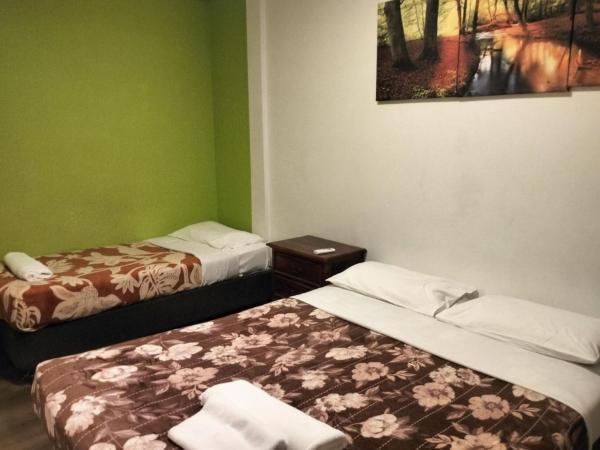 cliffinn kangaroo point : photo 5 de la chambre chambre familiale avec salle de bains