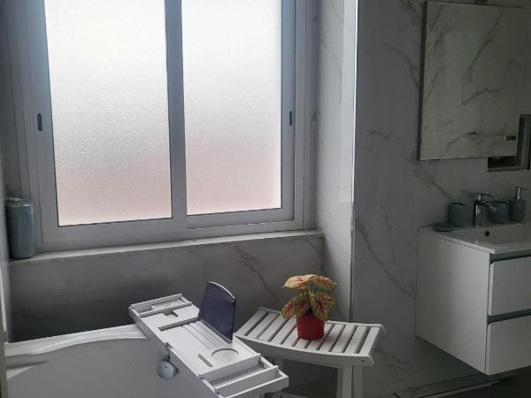 Live Naples : photo 4 de la chambre chambre double avec baignoire spa