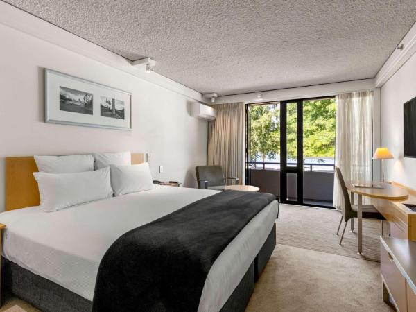 Novotel Queenstown Lakeside : photo 8 de la chambre chambre lit king-size - côté lac