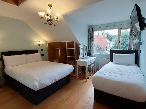 Shandon Bells Guest House : photo 4 de la chambre chambre triple