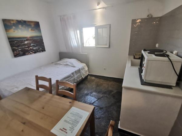 VILLA VASILIS ORNOS : photo 1 de la chambre chambre triple standard