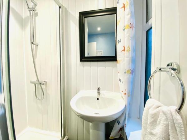 Blackpool - Seaside : photo 8 de la chambre chambre double avec salle de bains privative