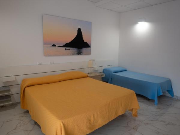 ROOMS alCentro : photo 8 de la chambre chambre triple basique