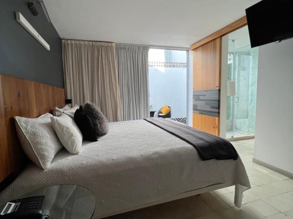 Hotel CLARUM 101 : photo 10 de la chambre chambre double deluxe avec baignoire