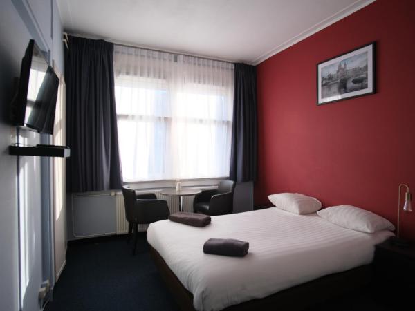 Hotel Abba : photo 6 de la chambre chambre double avec salle de bains privative