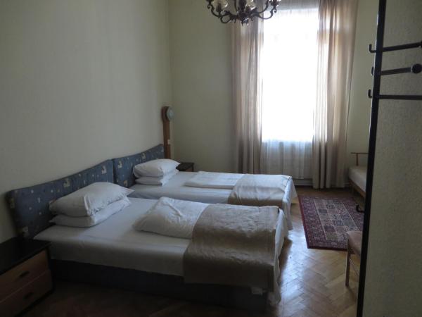 Hotel Pension Stadtpark : photo 5 de la chambre chambre triple