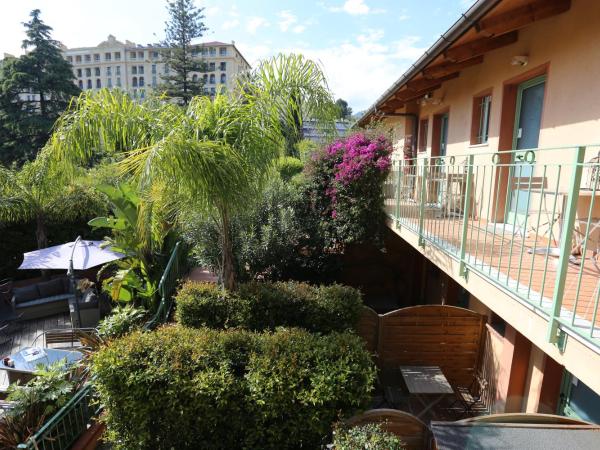 Hotel Pavillon Imperial : photo 9 de la chambre chambre double ou lits jumeaux standard - côté jardin