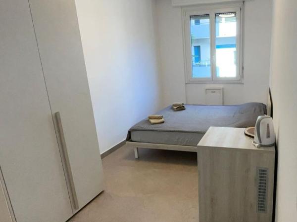 *Veranda's rooms* - Free parking in central Lugano : photo 1 de la chambre chambre double avec salle de bains privative