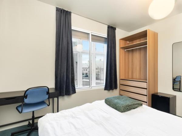 Central Guest House - Bedroom with private Bathroom : photo 5 de la chambre chambre double avec salle de bains privative