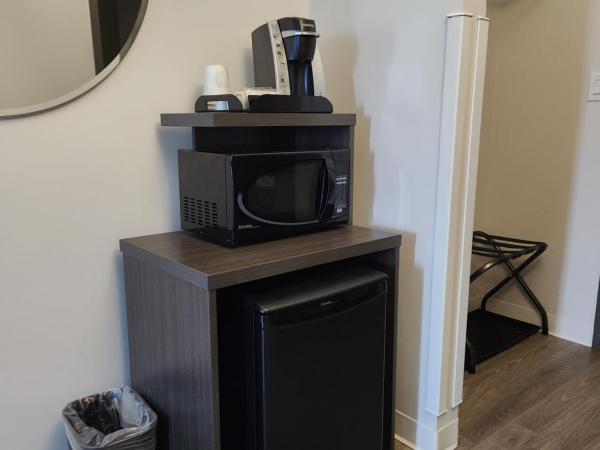 Super 8 by Wyndham Winnipeg East MB : photo 3 de la chambre chambre 2 lits queen-size - non-fumeurs