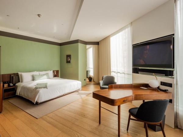 The Sukhothai Shanghai : photo 1 de la chambre chambre lit king-size premier
