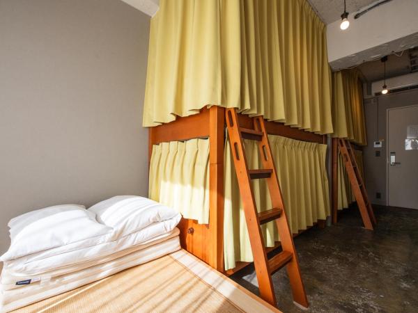 Imano Tokyo Hostel : photo 10 de la chambre chambre familiale avec salle de bains commune