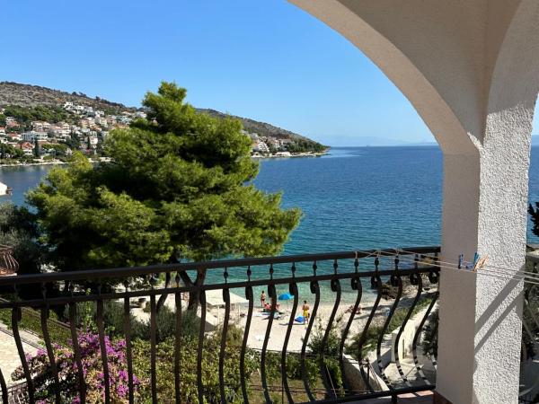 Villa Aequum : photo 6 de la chambre chambre double avec balcon - vue sur mer