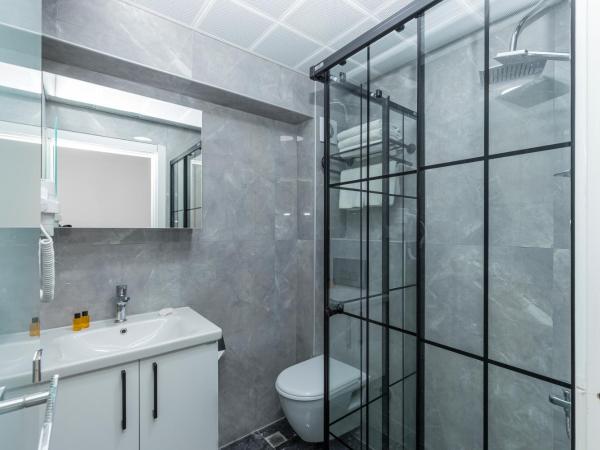 Sirkeci Grand Family Hotel & SPA : photo 10 de la chambre chambre triple deluxe